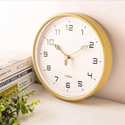 Horloge murale minimaliste en bois avec mouvement à quartz silencieux