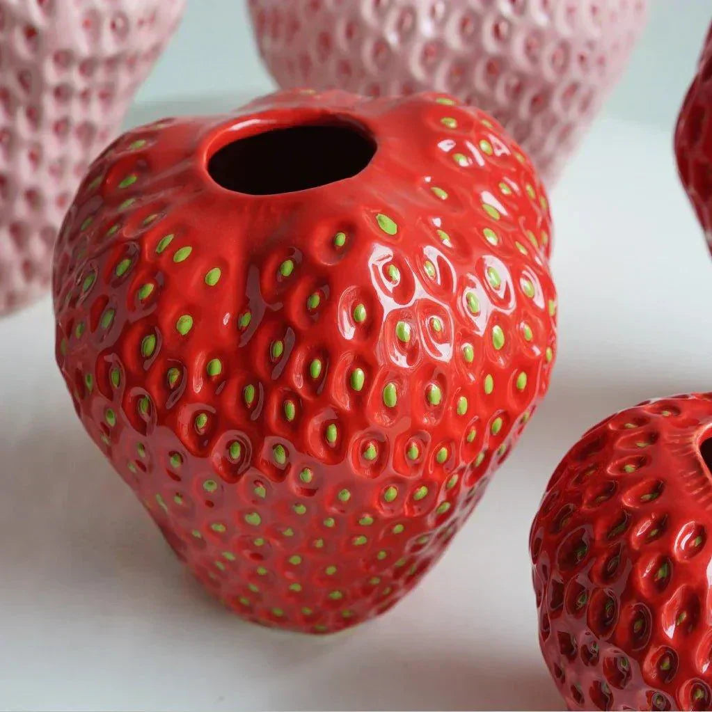 BerryBloom Strawberry Ceramic Vase Decorative Fruit Shaped Plant Pot