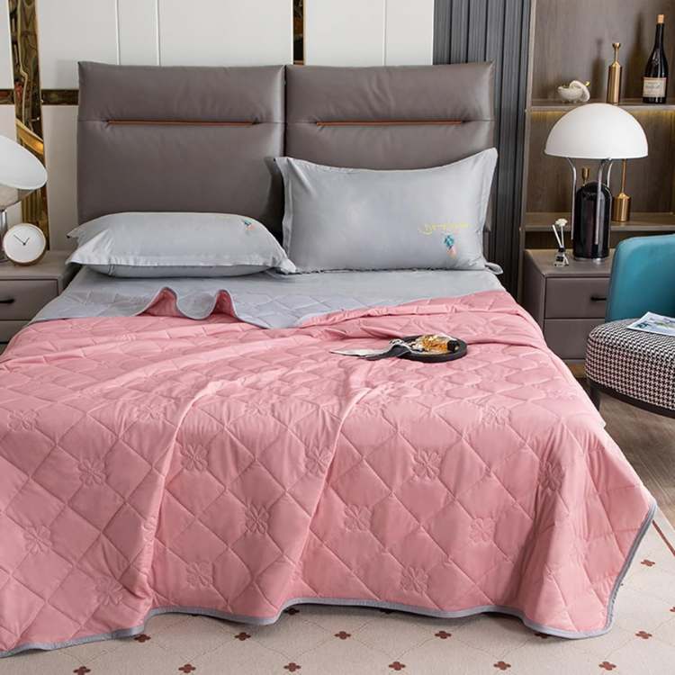 Breathable Cooling Blanket for Warm Summer Nights