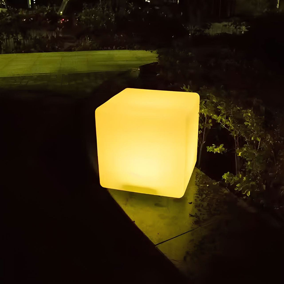 CubeGarda Wireless Cube Garden LED Light with 16-Colour Remote Control