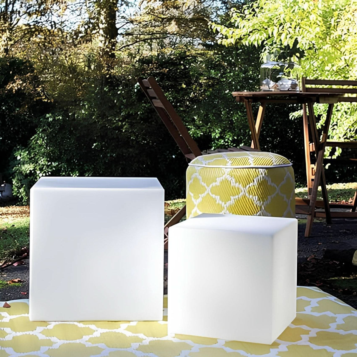 CubeGarda Wireless Cube Garden LED Light with 16-Colour Remote Control