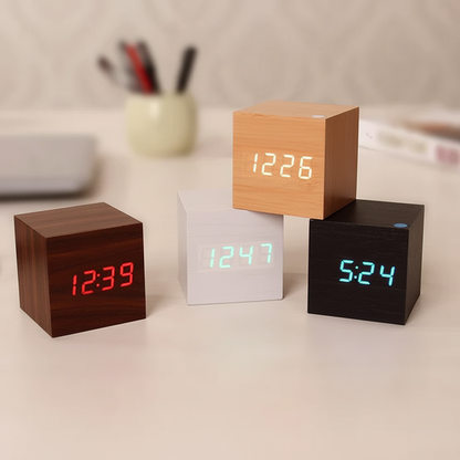 Digitale LED-Holzweckeruhr, kompakte Tisch- und Nachttischuhr