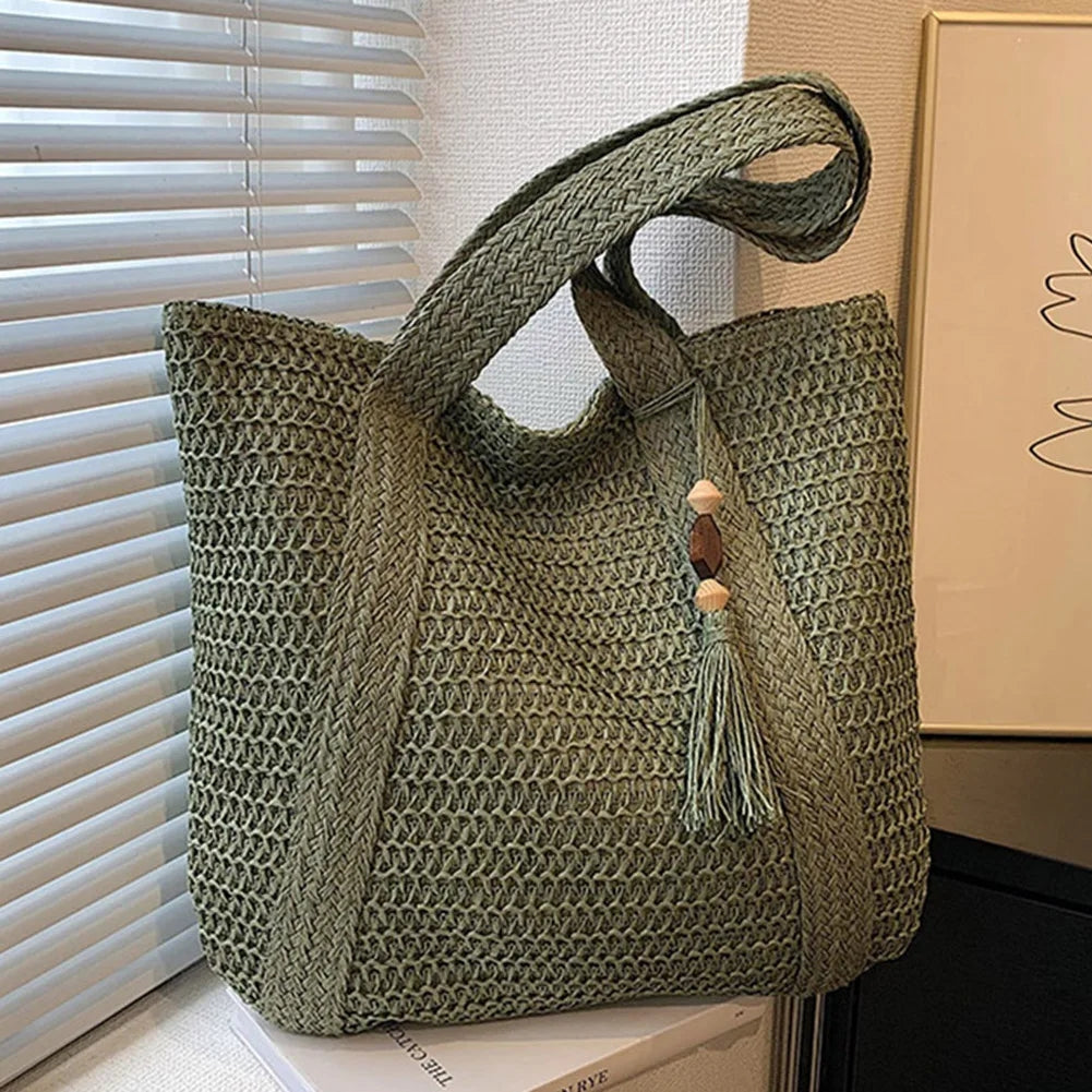 EcoChic Rattan Handbag Stylish Sustainable Everyday Tote