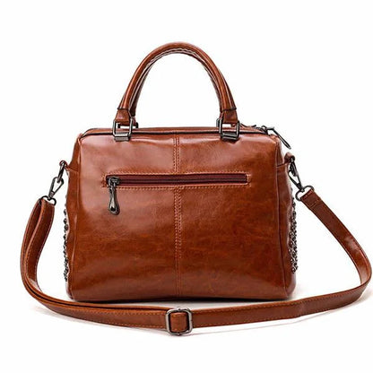 Elegant Soft Leather Shoulder Bag for Everyday Use