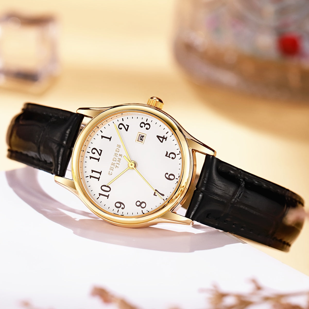 Elegant Women Quartz Wristwatch Faux Leather Strap Minimalist Design