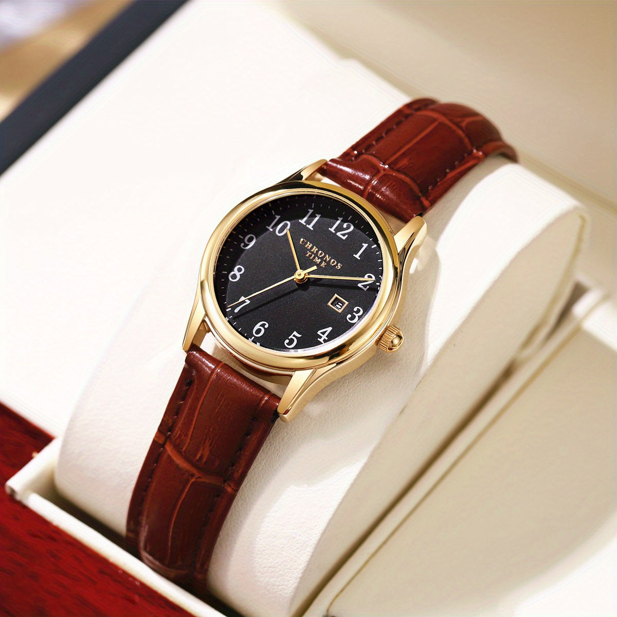 Elegant Women Quartz Wristwatch Faux Leather Strap Minimalist Design