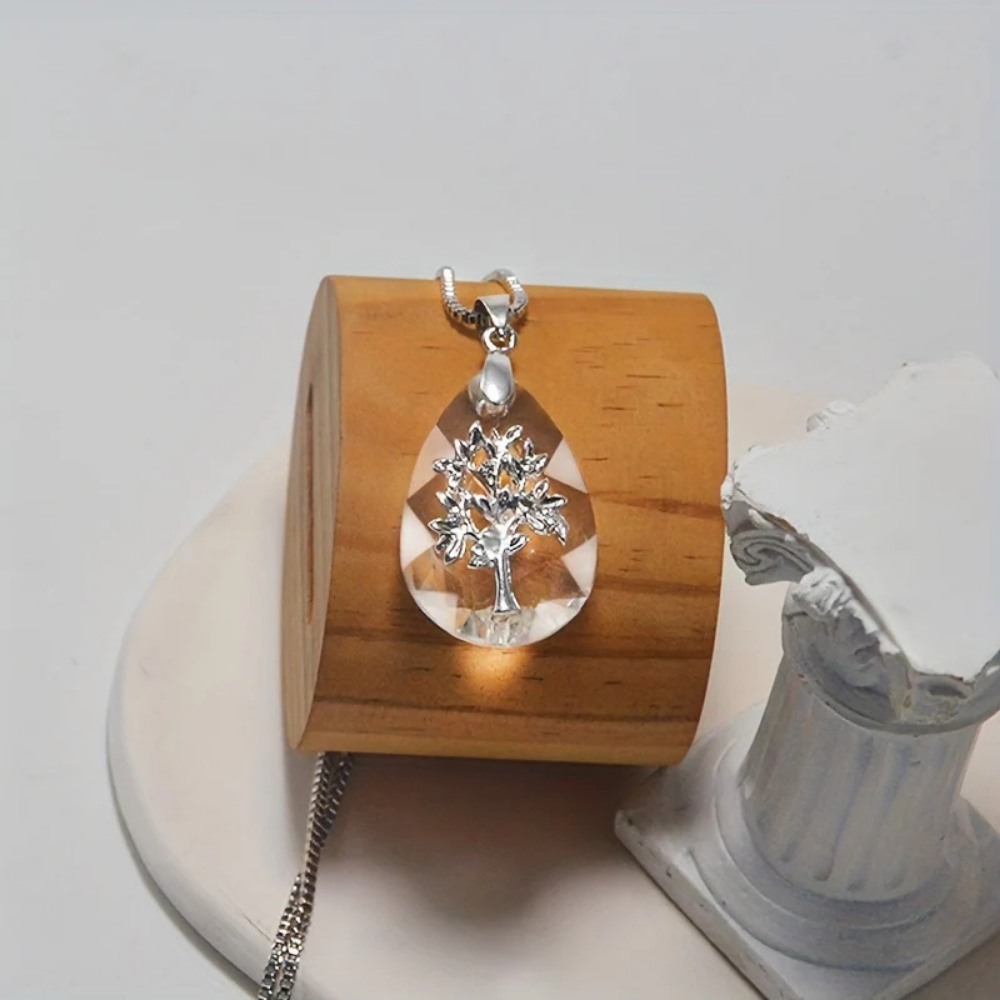 Collana con pendente in vetro a goccia in stile boho
