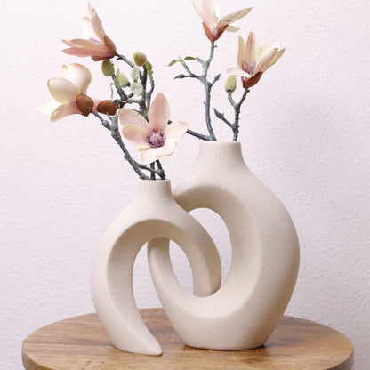 Gleora Intertwined Ceramic Flower Vase Elegant Decorative Centrepiece