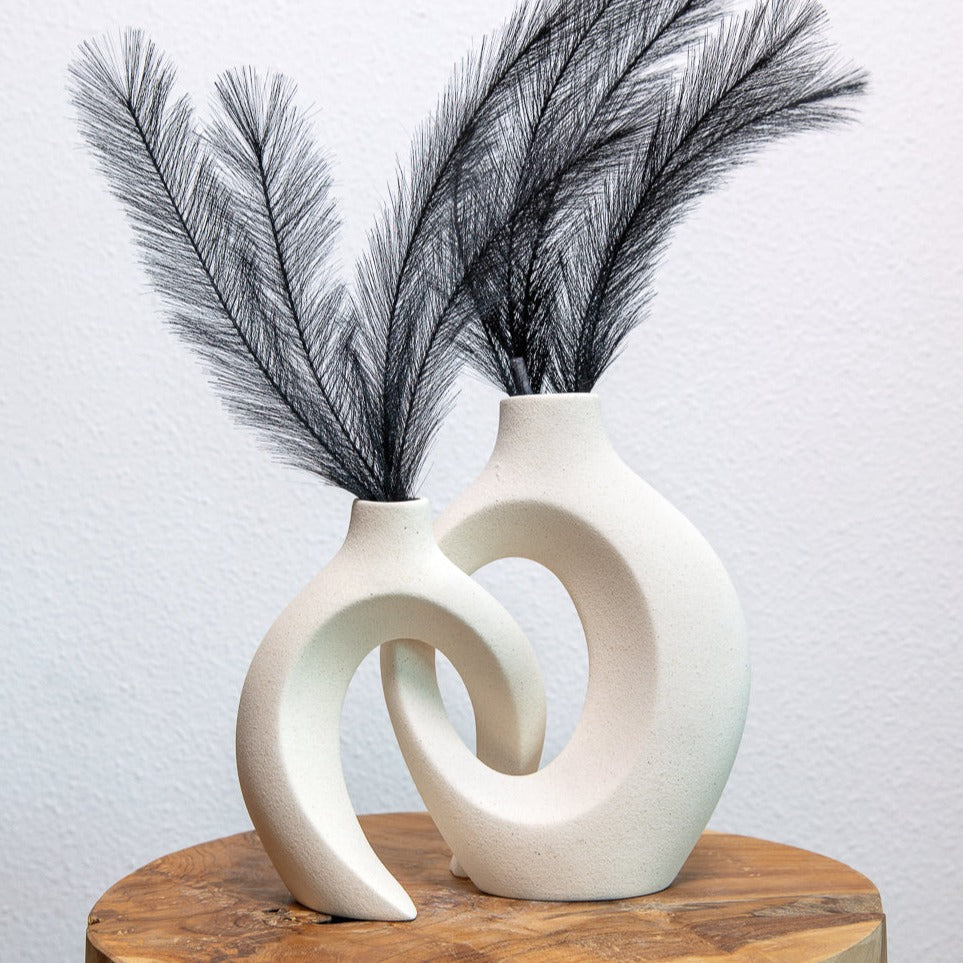 Gleora Intertwined Ceramic Flower Vase Elegant Decorative Centrepiece