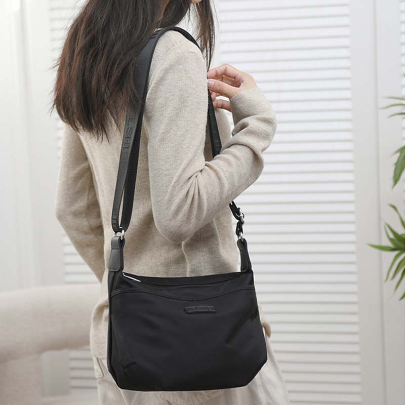 Joanna – Anti-Theft Waterproof Shoulder Bag for Women – Secure Travel Crossbody