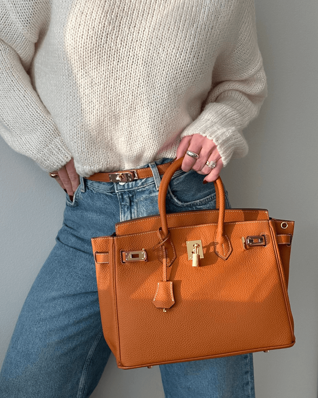 Leather Handbag for Women with Adjustable Strap and Spacious Design