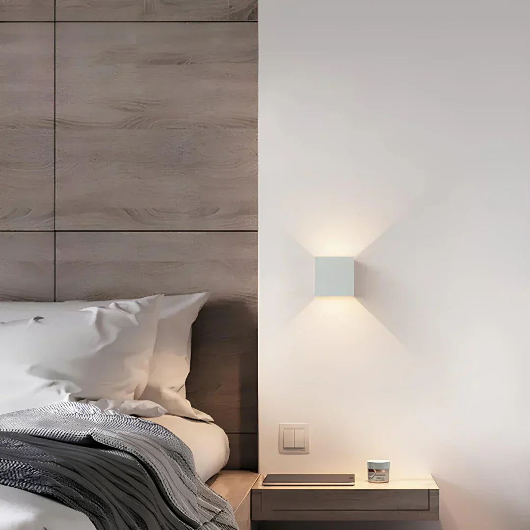 Luxe Motion Sensor Wall Light Warm LED 2700K