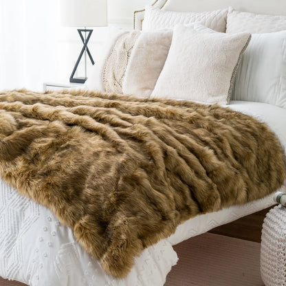 Luxury Faux Fox Fur Throw Blanket with Ultra Soft Plush Feel and Elegant Home Decor Design
