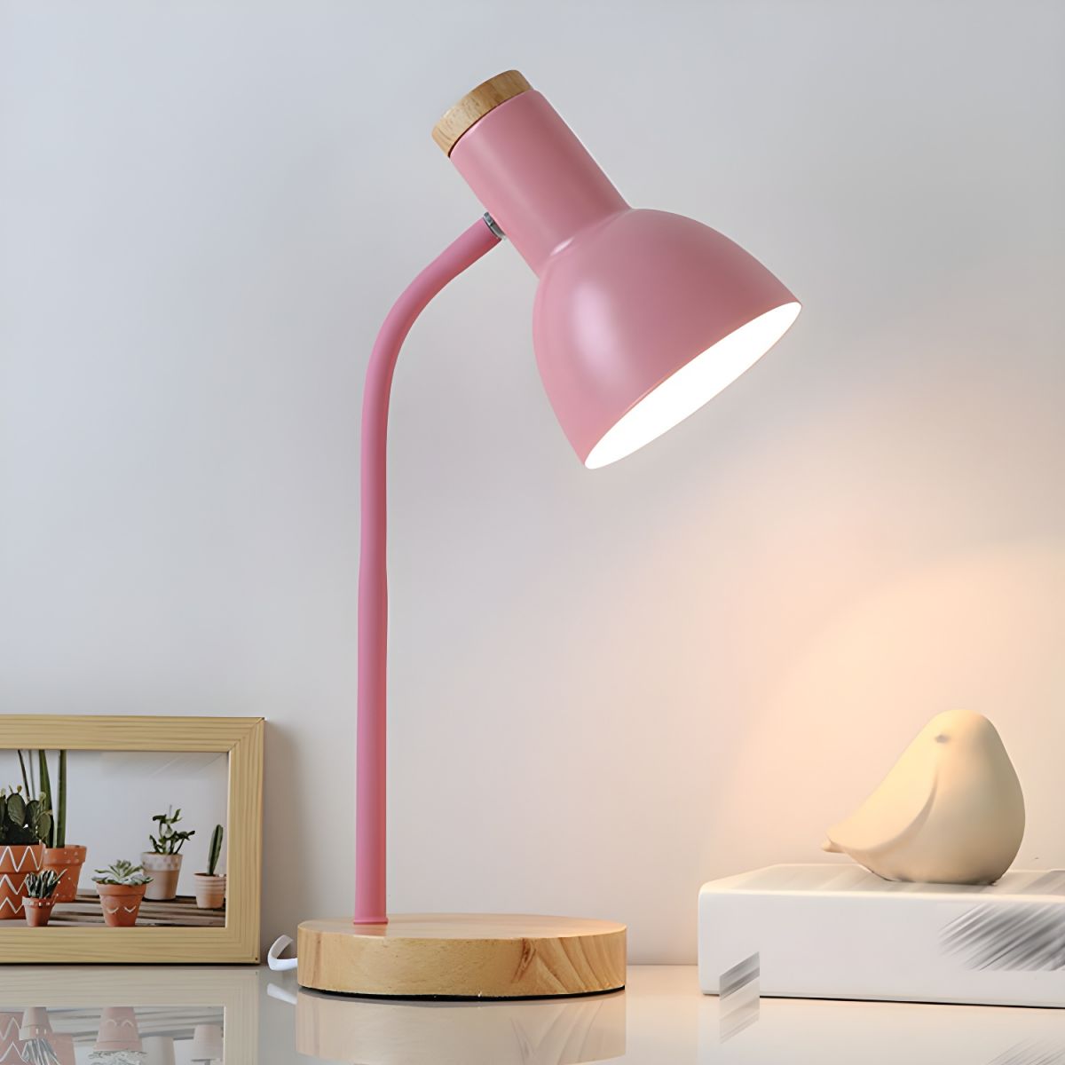 Nordic Style Table Lamp with Wooden Base and Metal Shade