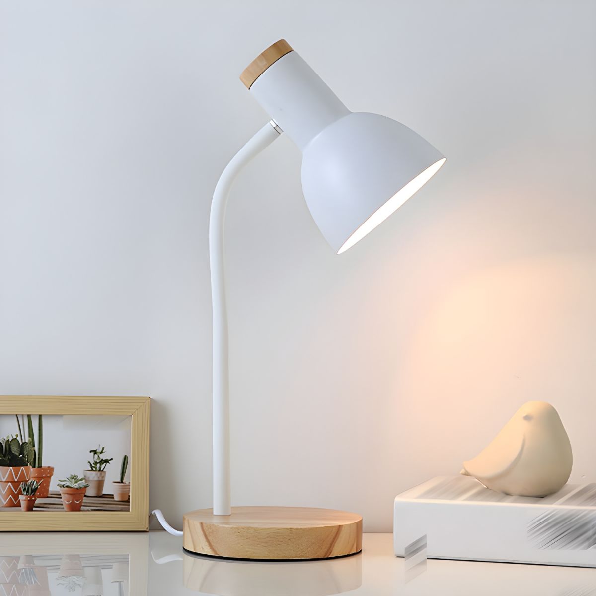 Nordic Style Table Lamp with Wooden Base and Metal Shade