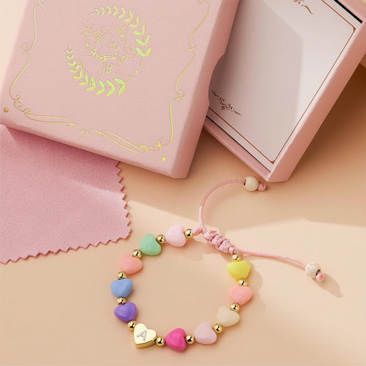 Bracciale regolabile personalizzato con iniziale, cuore e perline, regalo