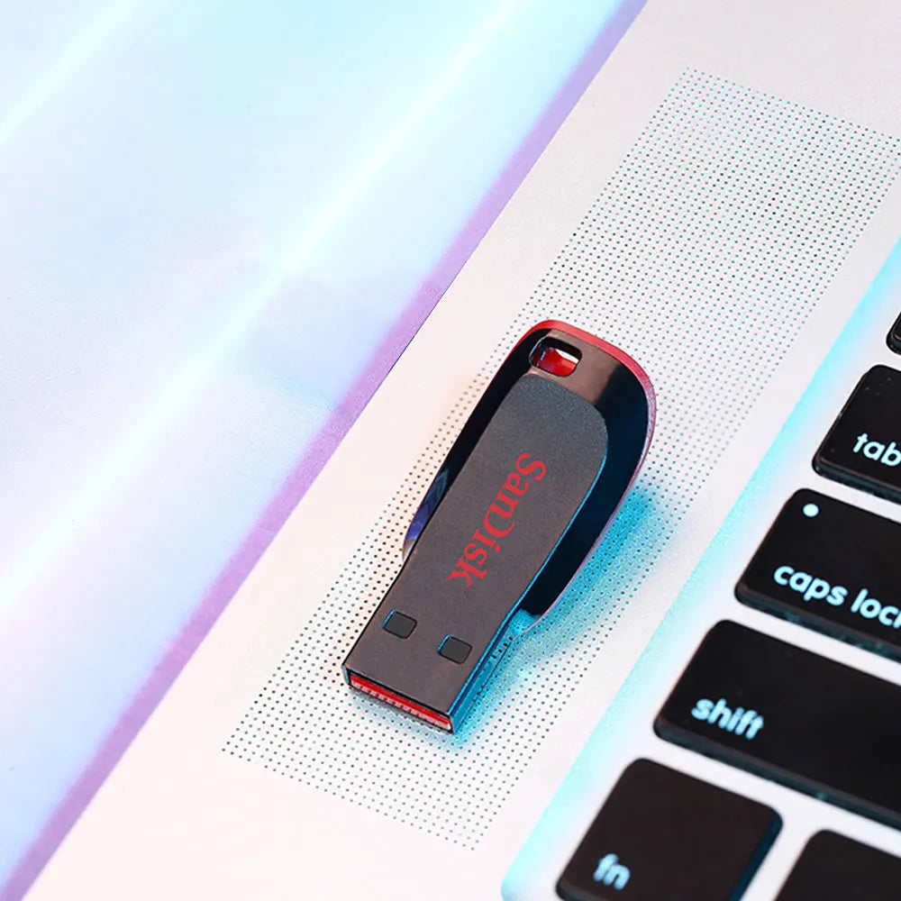 Portable USB Flash Drive for Everyday File Storage and Transfer