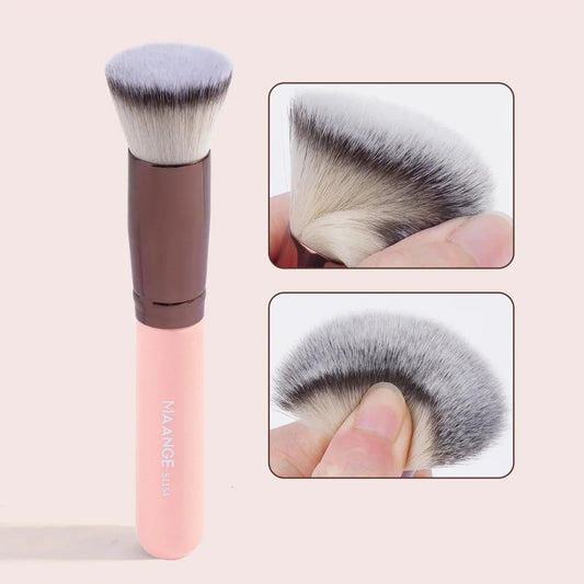 Professional Foundation Brush with Soft Synthetic Bristles and Ergonomic Handle