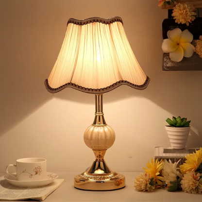 Quixy Vintage Scandinavian Table Lamp Modern Cozy Accent Light
