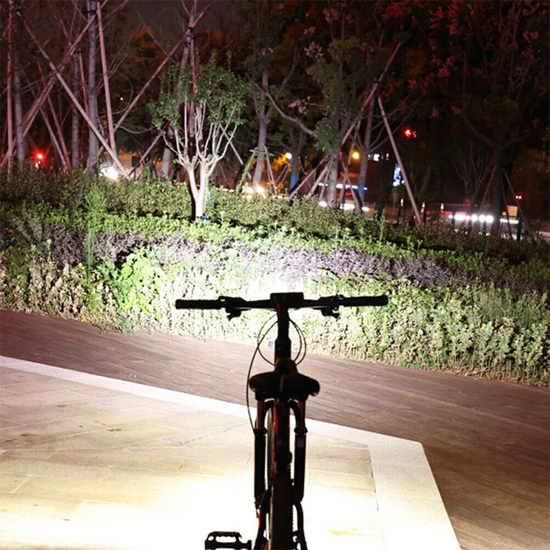 Rechargeable 900 Lumen LED Bike Light for Night Riding
