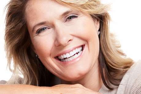 Removable Dental Veneer Prosthesis with White Tooth Appearance