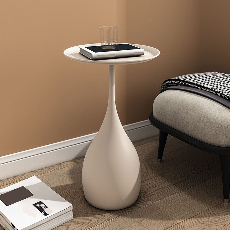 Round Metal Pedestal Side Table with Modern Minimalist Design and Durable Iron Build