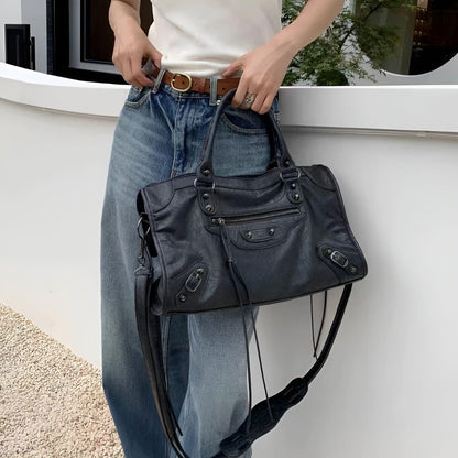 Salome Large Capacity Shoulder Handbag Elegant Everyday Tote