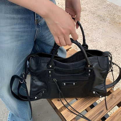 Salome Large Capacity Shoulder Handbag Elegant Everyday Tote