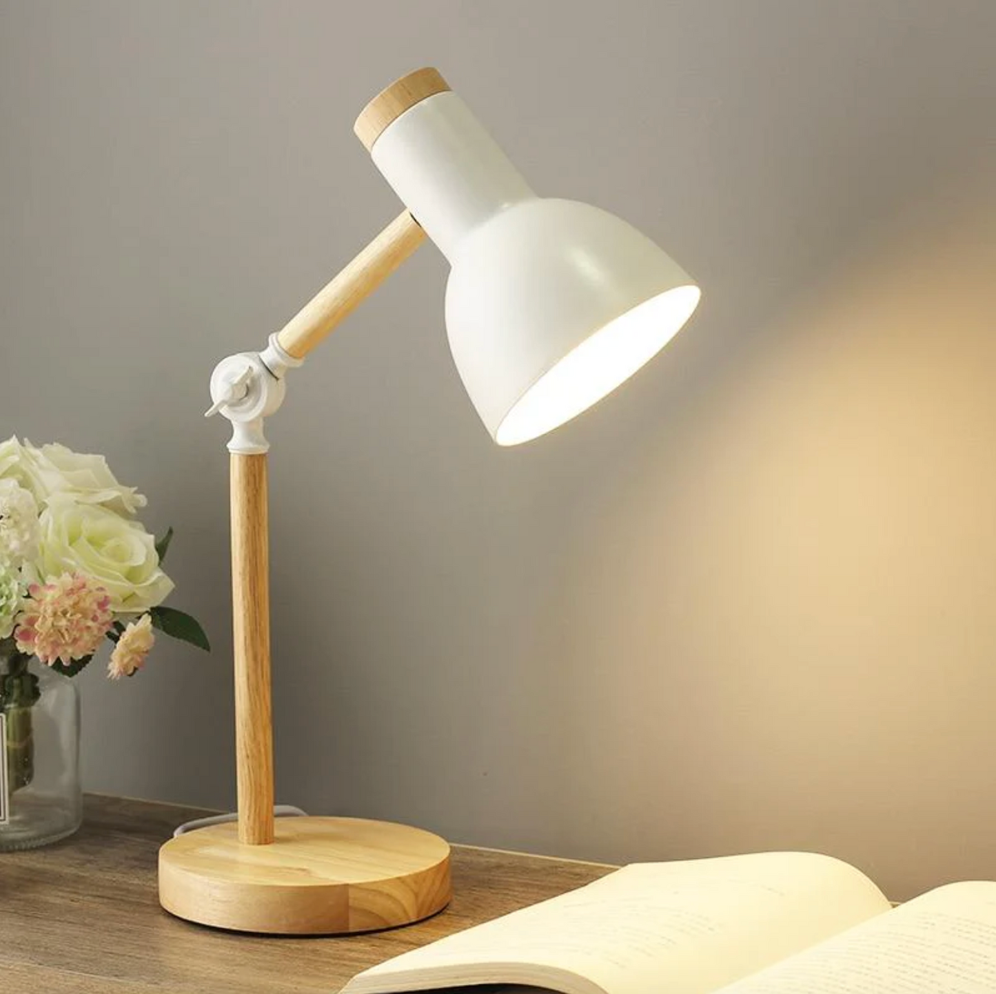 Nordic Wooden Desk Lamp with Adjustable Arm for Modern Ambient Lighting