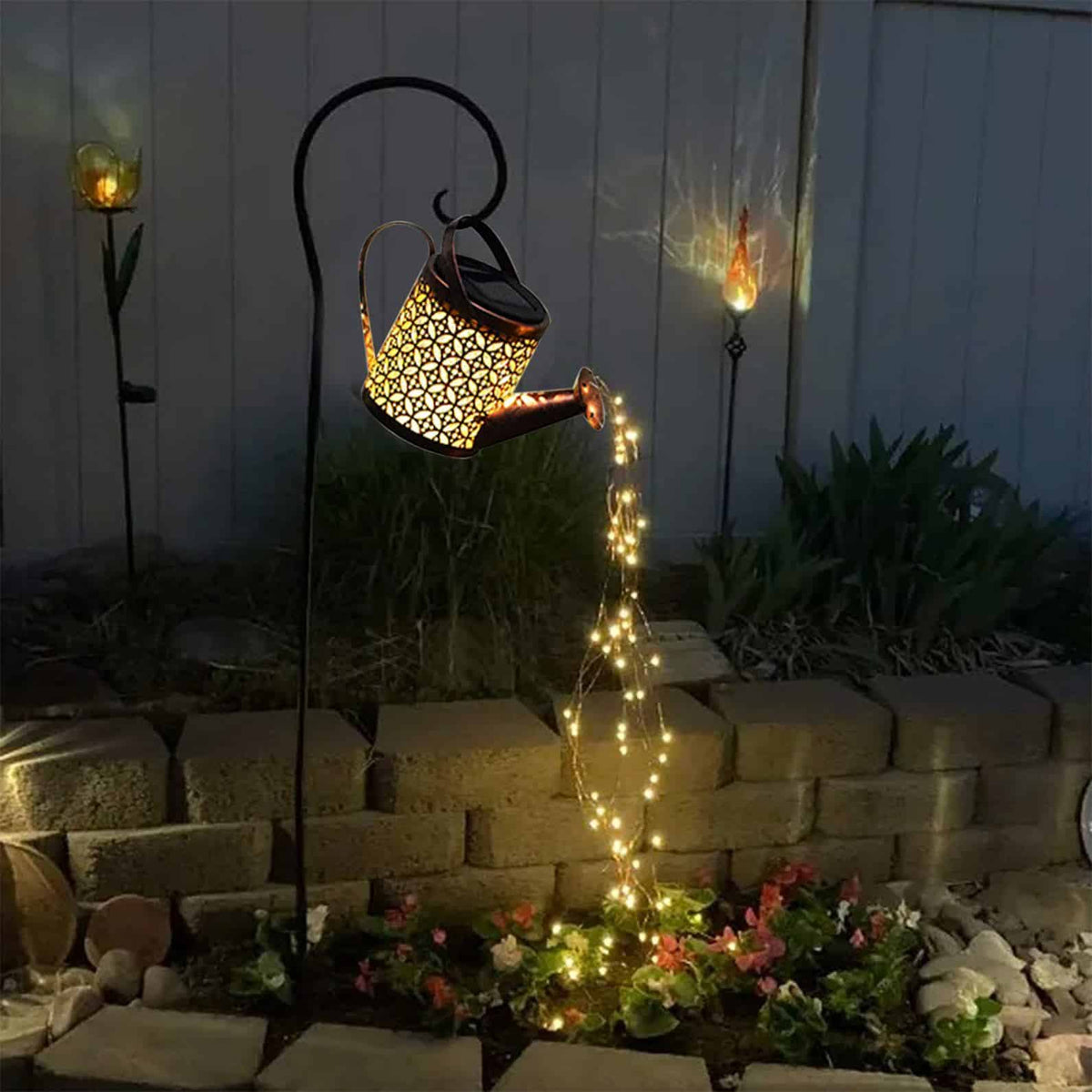 Solar Watering Can LED Garden Lamp – Warm White Outdoor Decoration