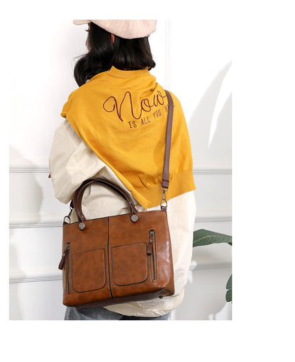 Vintage Leather Style Shoulder Bag for Women with Adjustable Strap and Spacious Design