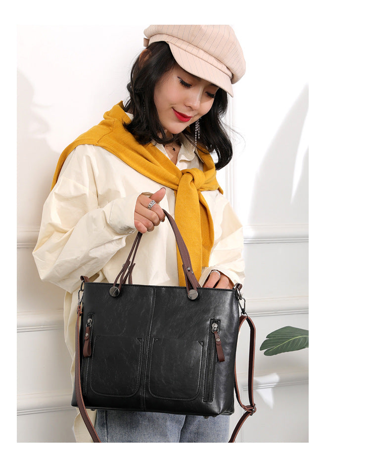Vintage Leather Style Shoulder Bag for Women with Adjustable Strap and Spacious Design