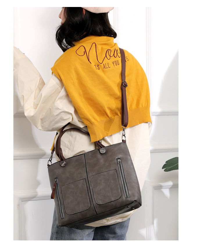 Vintage Leather Style Shoulder Bag for Women with Adjustable Strap and Spacious Design